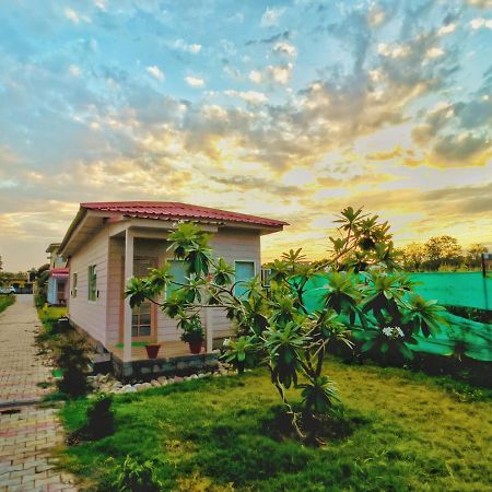 Corbett Veda Inn Ramnagar  Luaran gambar